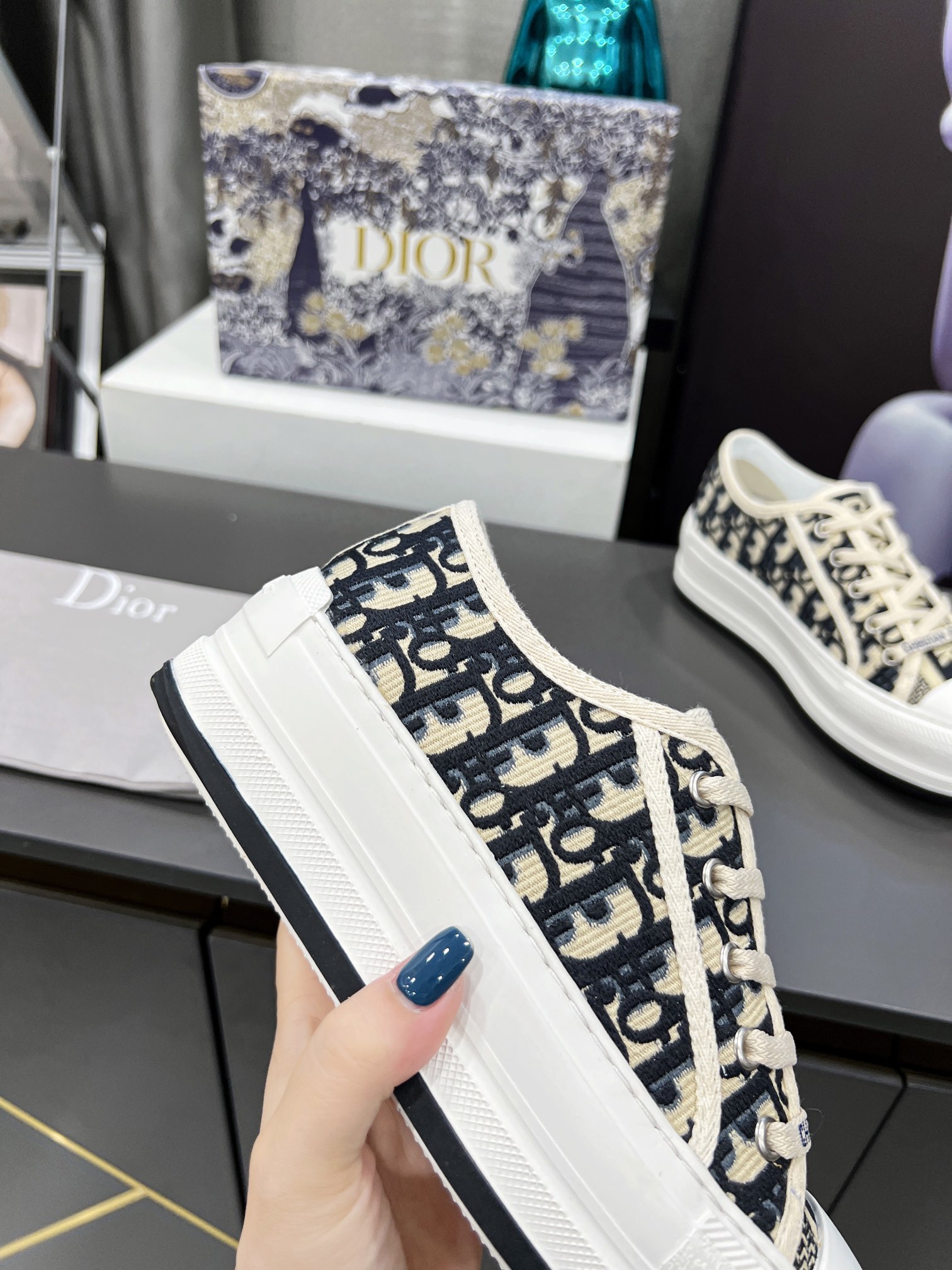 Women's high heels